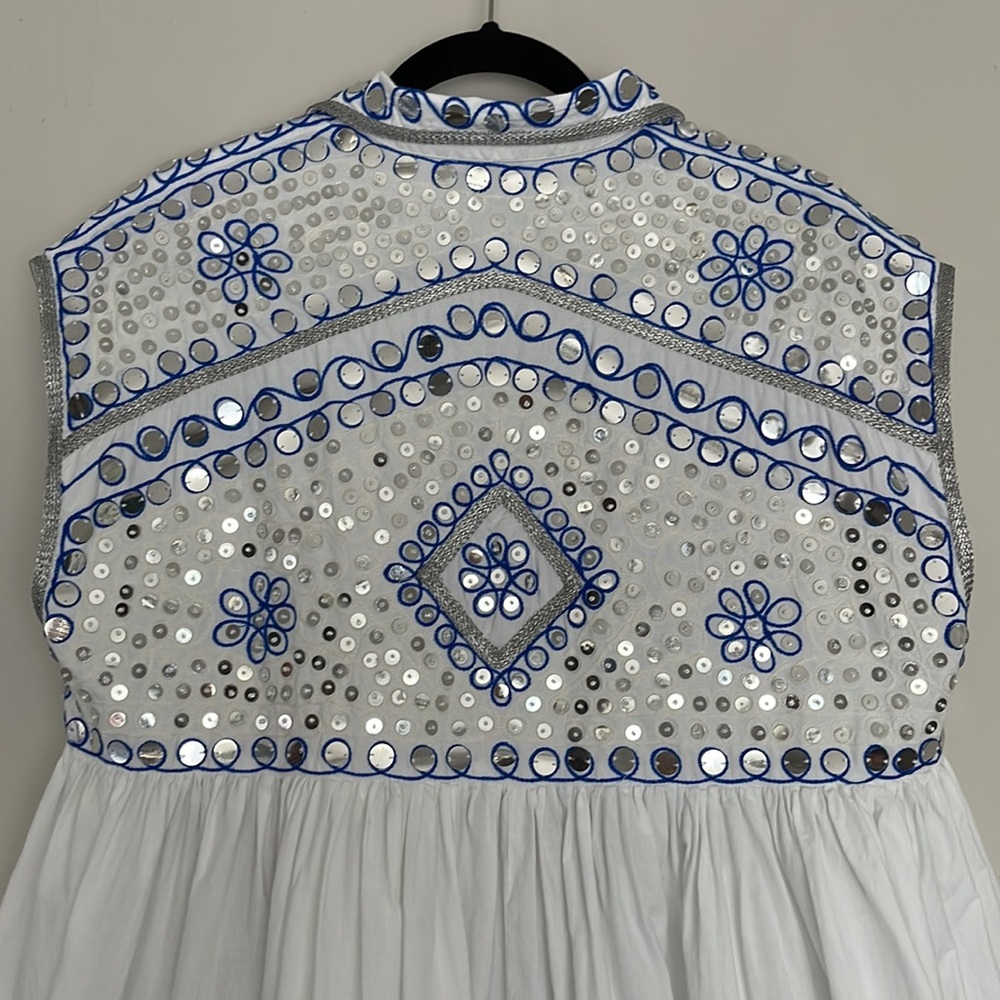 Juliet Dunn London Embroidered Embelished Poncho Shirt Dress in White/Bl… - Picture 7 of 16